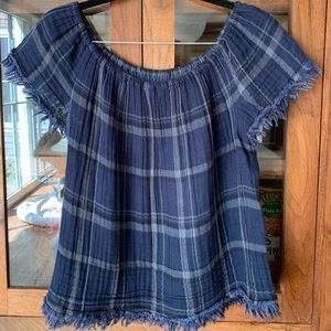 Lucky Brand size small shirt